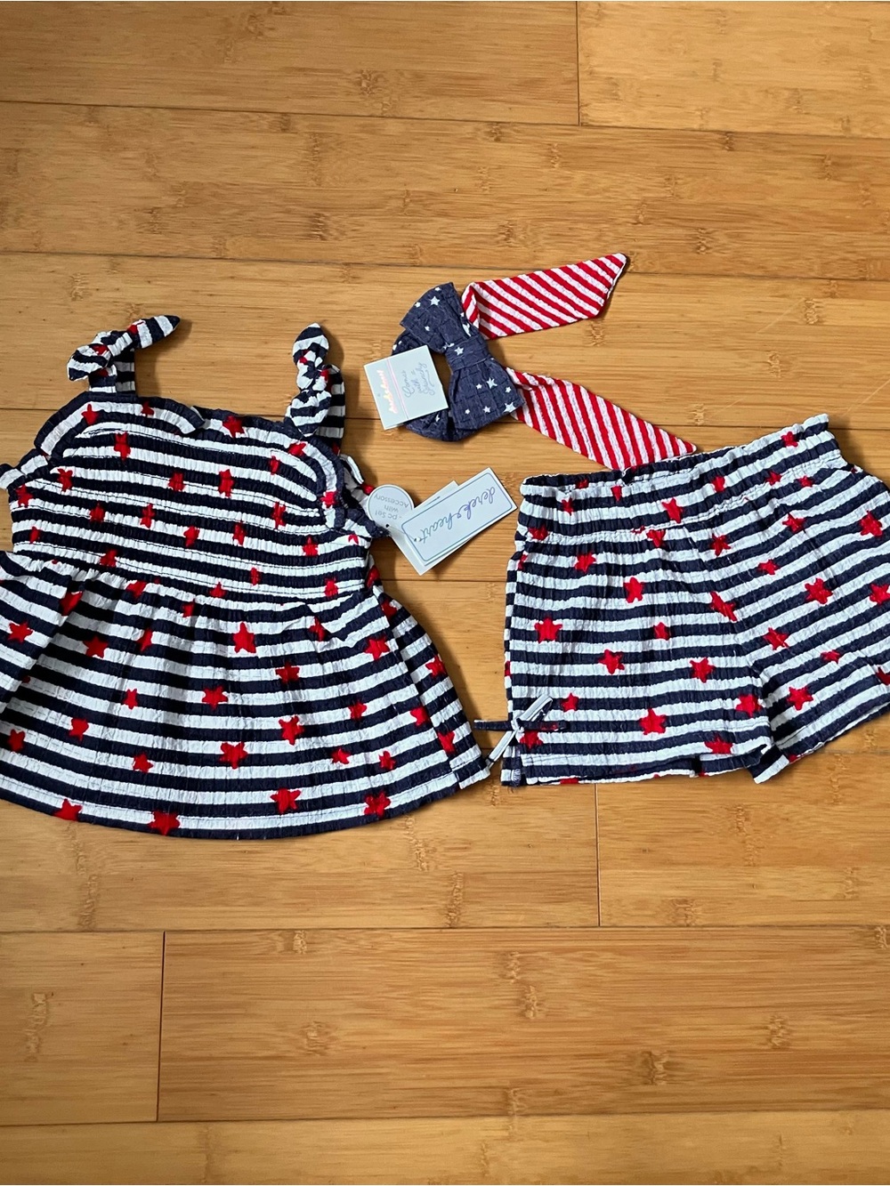 NWT Girls Size 6X Patriotic Stars & Stripes Outfit - Smocked Top & Shorts